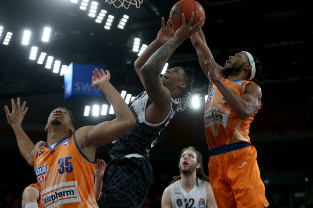 后卫体系 后卫体系