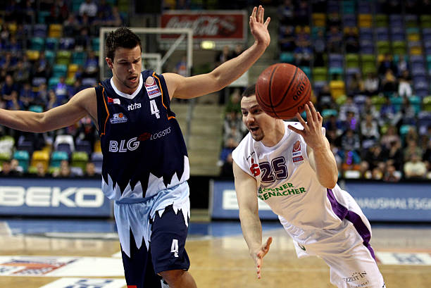 他不仅是一 他不仅是一